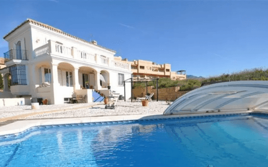 Impeccable Villa – Ref 1926